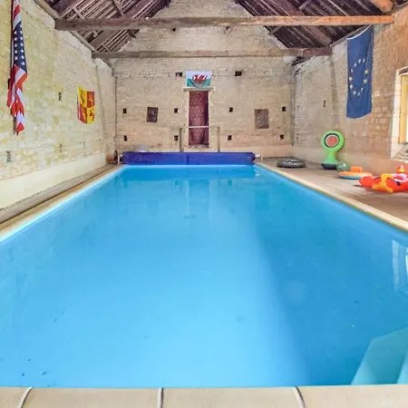 Awesome In St, Germain Du Pert With Kitchen Σπίτι διακοπών Saint-Germain-du-Pert