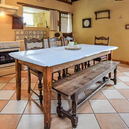 Дом отдыха Cozy In St Germain Du Pert *