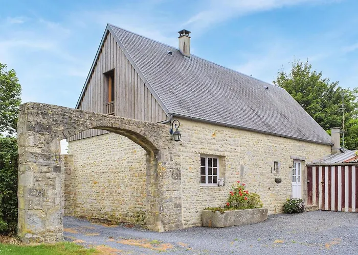 Cozy In St Germain Du Pert Saint-Germain-du-Pert