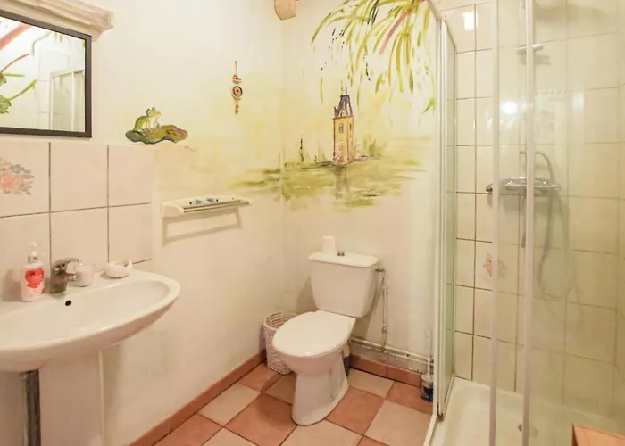 Cozy In St Germain Du Pert بيت للعطل